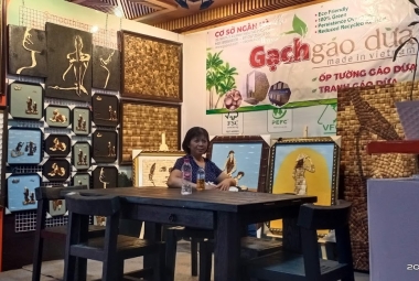 Showroom Khám Phá Tranh & Gạch Gáo Dừa Ngân Hà Tại TAVICO Đồng Nai
