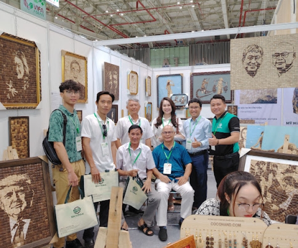Họ dương Q7 thăm quan