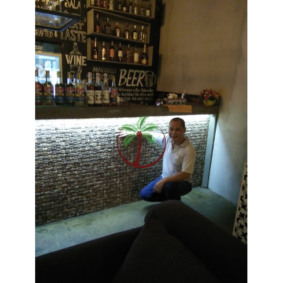 Dấu ấn gạch gáo dừa ốp quầy bar